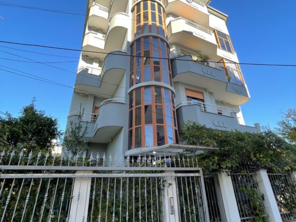 Ndertese 5-kateshe per shitje, ne Selite, Tirane.