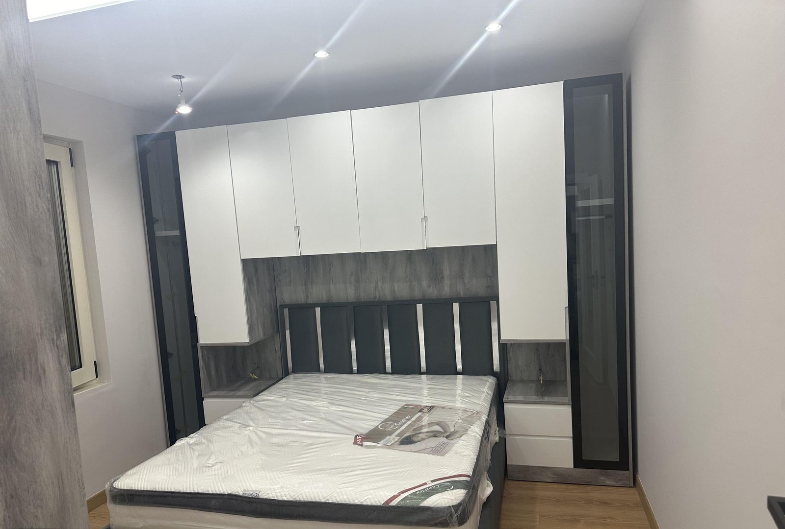 Apartament 2+1 per shitje, te Kodra e Diellit, Tirane.