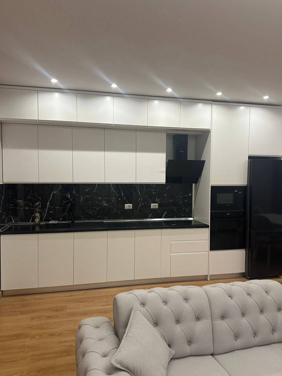 Apartament 2+1 per shitje, te Kodra e Diellit, Tirane.