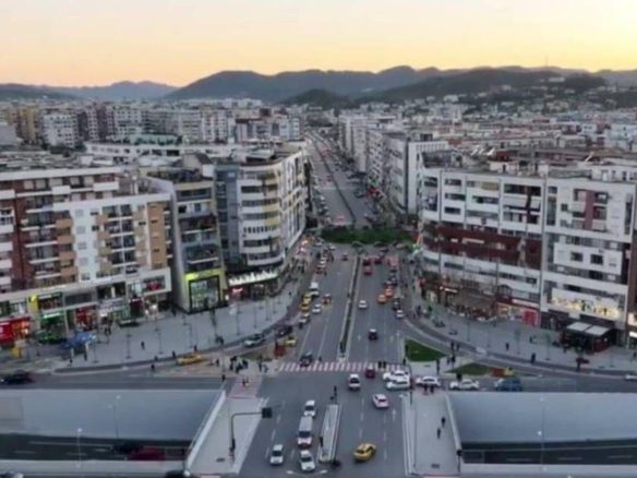 Apartament 2+1 per shitje, ne Astir, Tirane.