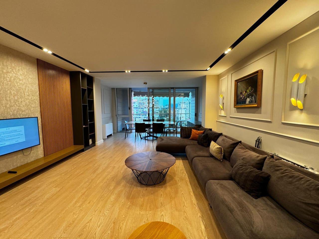 Apartament 2+1 per qera, prane Piramides, Tirane.