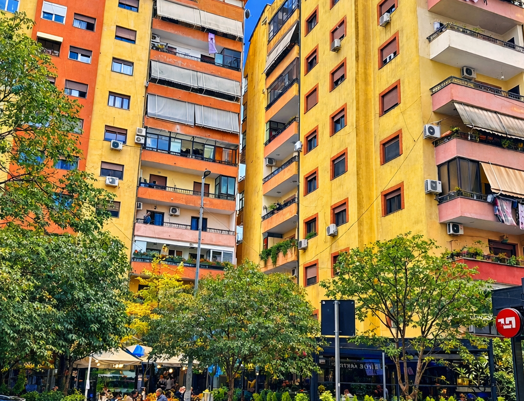 Dupleks per shitje, te Komuna Parisit, Tirane.