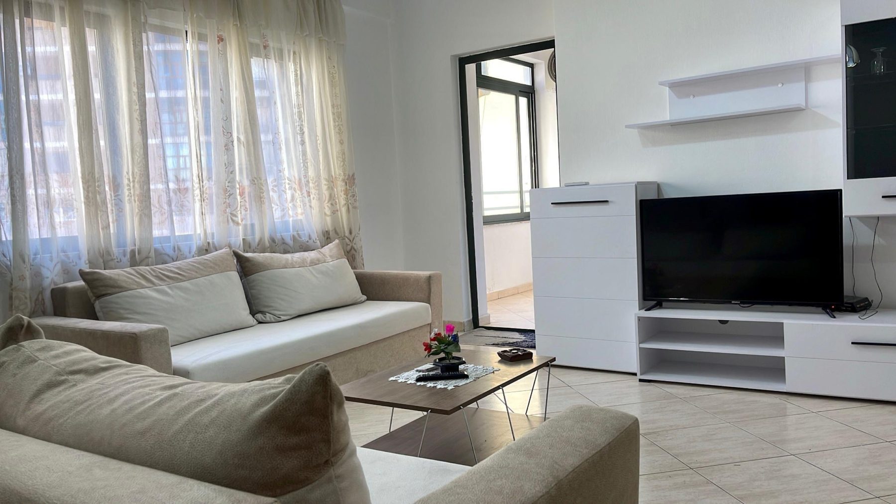 Apartament 2+1 per shitje, prane Bulevardit Zogu I, Tirane.
