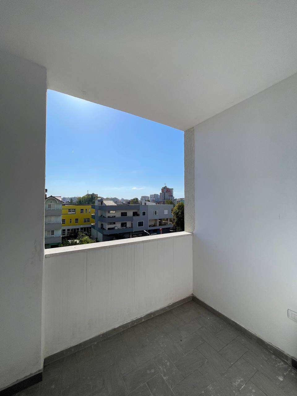 Apartament 3+1 per shitje, Shkozet, Durres.