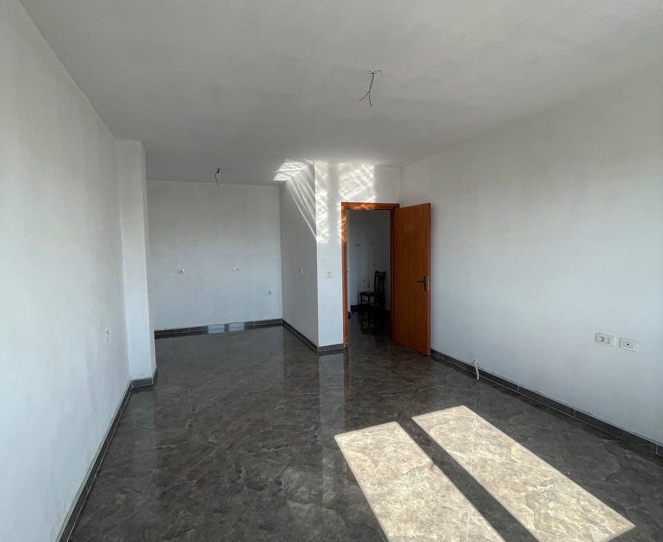 Apartament 3+1 per shitje, Shkozet, Durres.