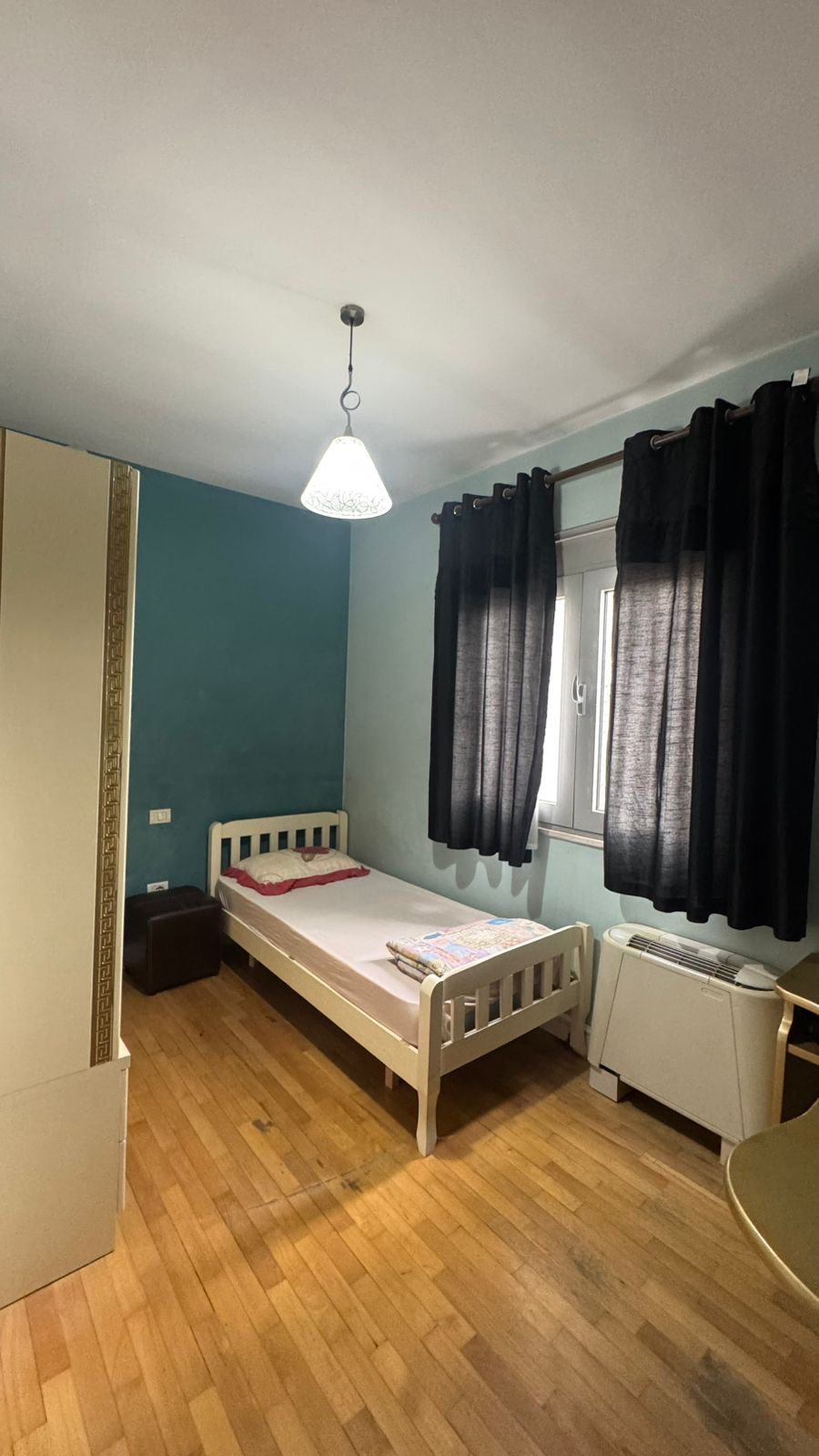 Dy vila per qera, te rruga “Jordan Misja”, Tirane.