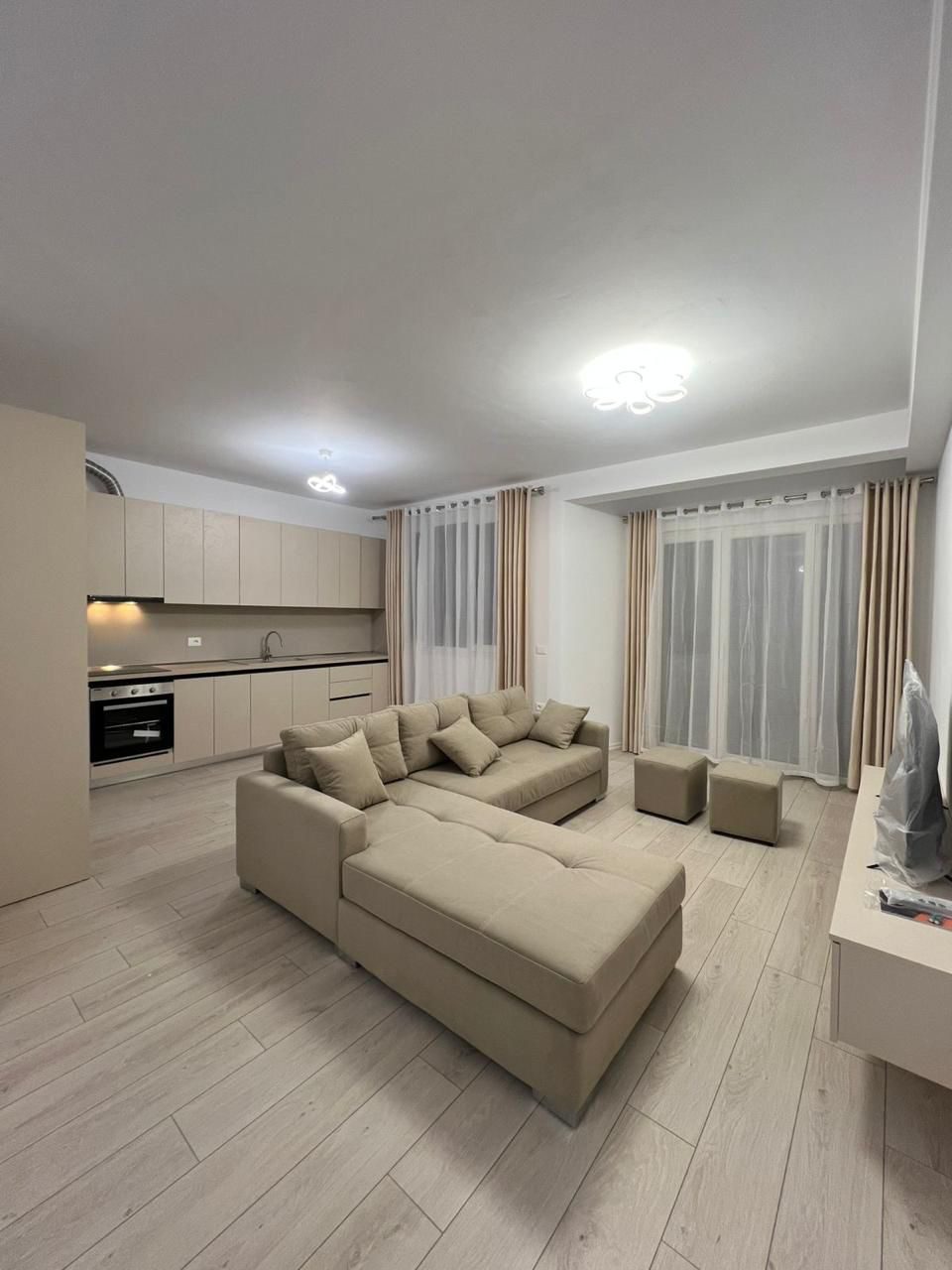 Apartament 2+1 per qera, River Residence, Tirane.