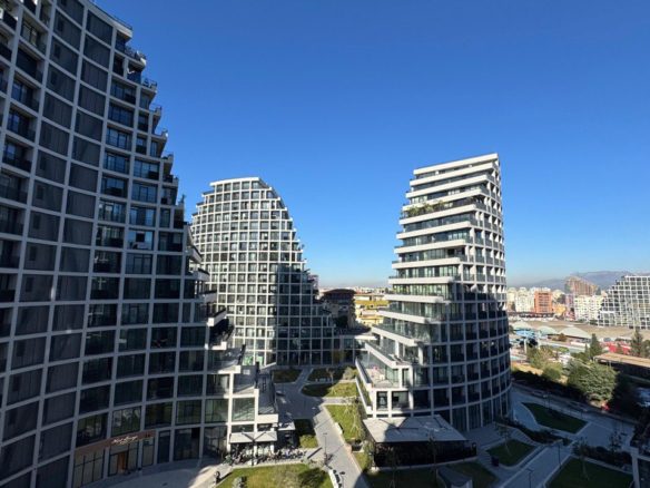 Apartament 3+1 per shitje, te Lake View Residences, Tirane.