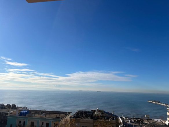 Apartament 1+1 me pamje nga deti per shitje, ne Plazh, Durres.