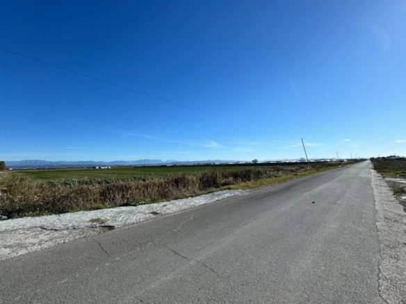 Toke 10000 m2 ne zone industriale per shitje, Fllake, Durres.