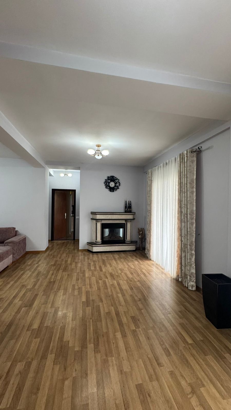 Dy vila per qera, te rruga “Jordan Misja”, Tirane.