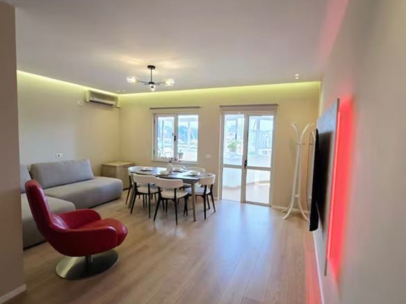 Apartament per qera, prane Sky Tower, Tirane.