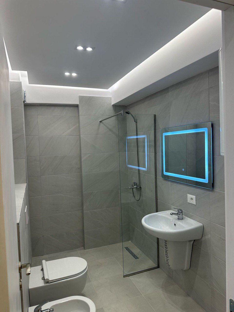 Apartament 1+1 per shitje, te Rezidenca Kodra Diellit, Tirane.