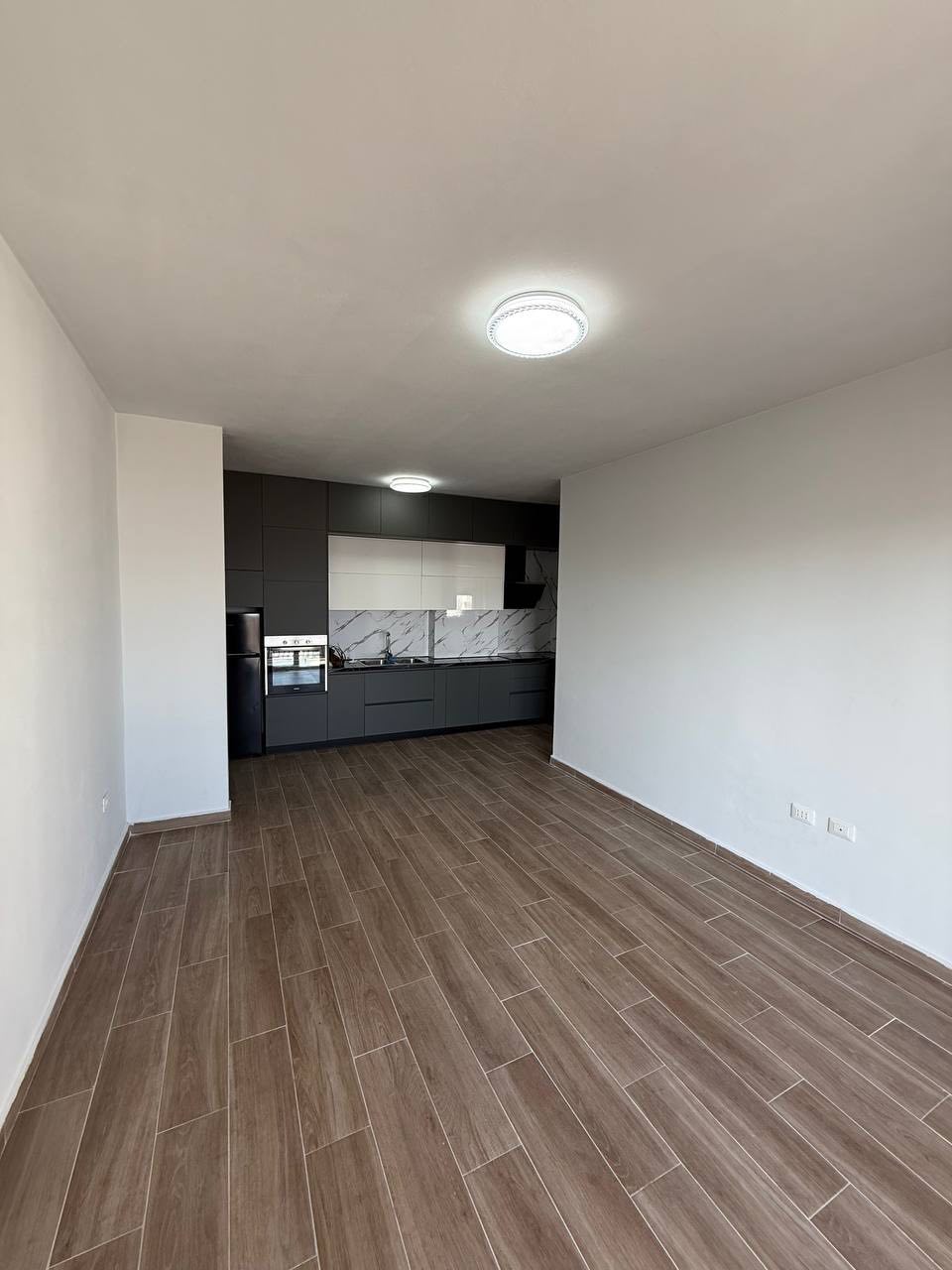 Apartament 2+1 per qera, te Zjarrfikesja ne Durres.
