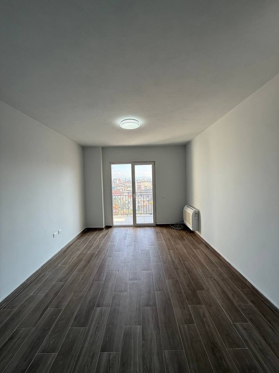 IMAGE 2025-02-20 22:39:11 Apartament 2+1 per qera, te Zjarrfikesja ne Durres.