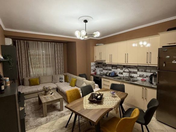 Apartament 1+1 per shitje, ne Plazh, Durres.
