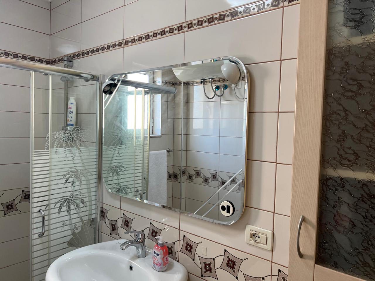 Apartament 2+1 per qera,  prane Maternitetit “Mbreteresha Geraldine”, Tirane.