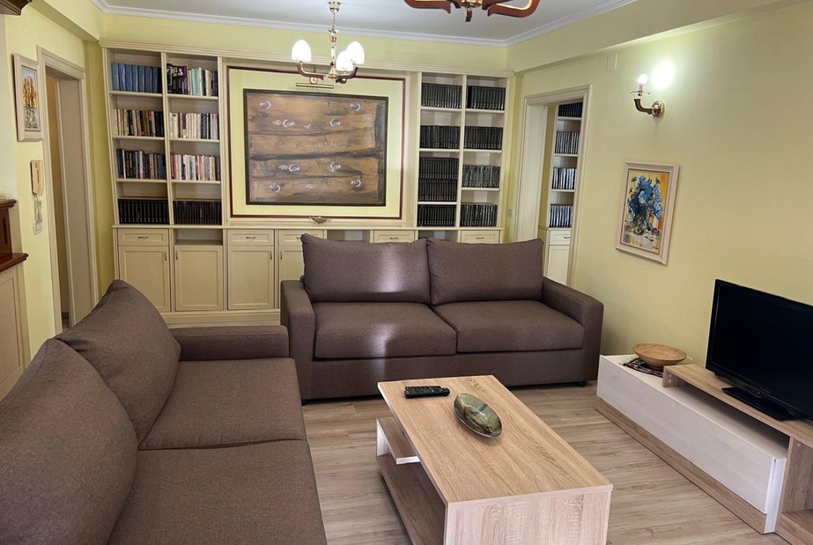 Apartament 2+1 per qera,  prane Maternitetit “Mbreteresha Geraldine”, Tirane.
