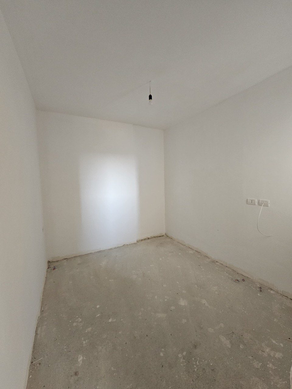Apartament 2+1 per shitje, te Billa, Durres.