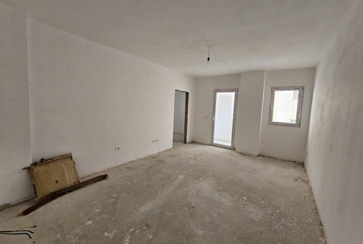 Apartament 2+1 per shitje, te Billa, Durres.