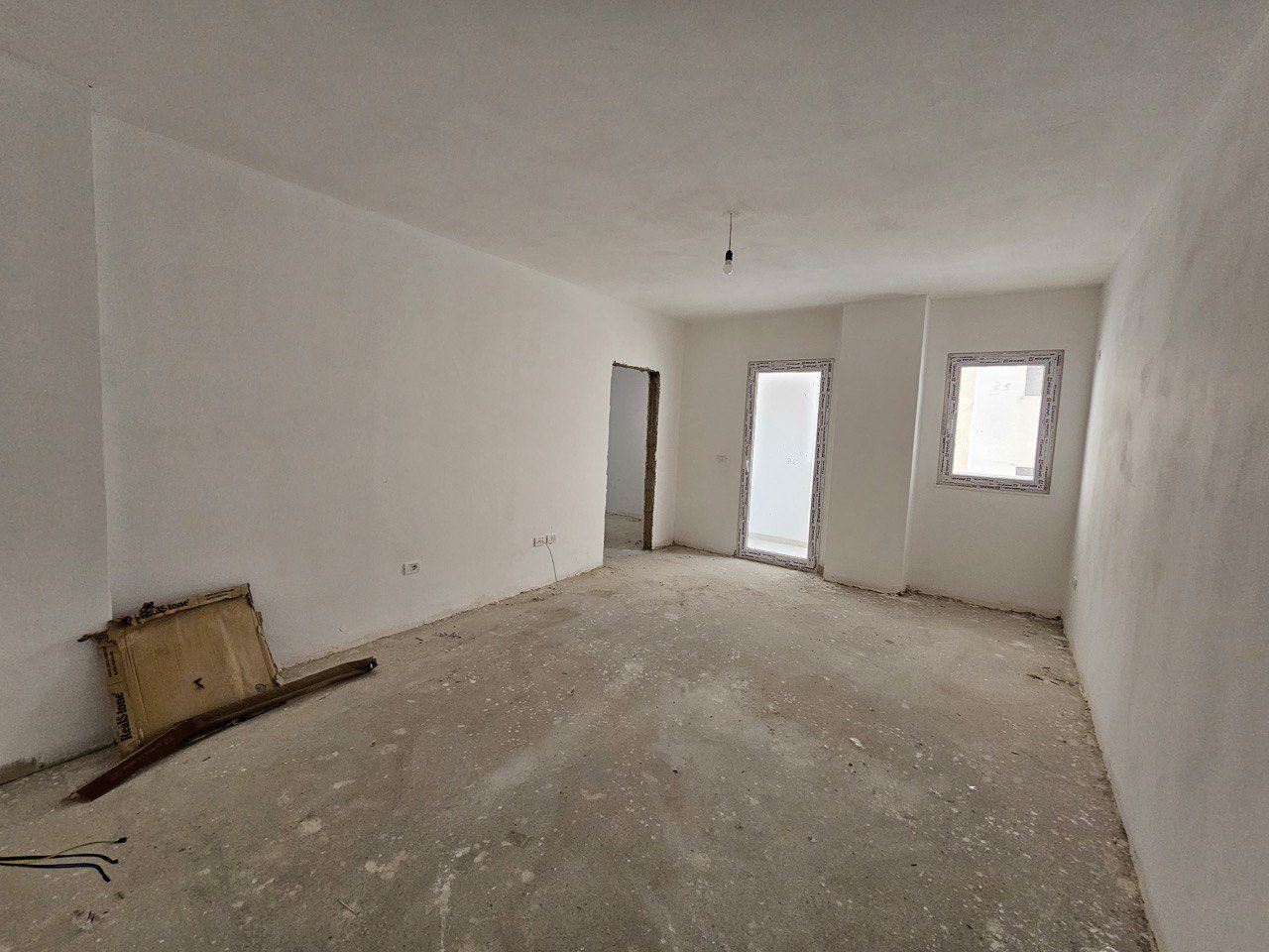Apartament 2+1 per shitje, te Billa, Durres.