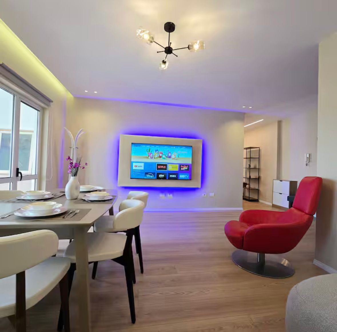 Apartament per qera, prane Sky Tower, Tirane.