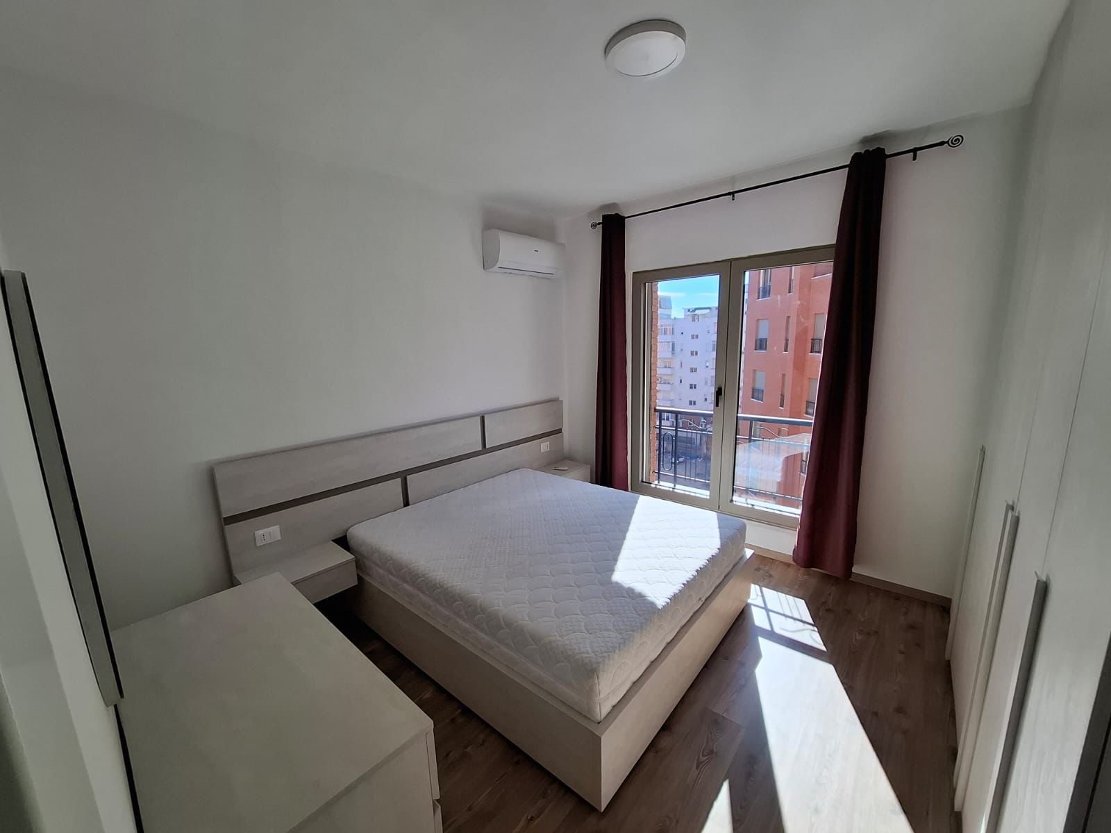 Apartament 1+1 per qera, te kompleksi Delijorgji, Tirane.