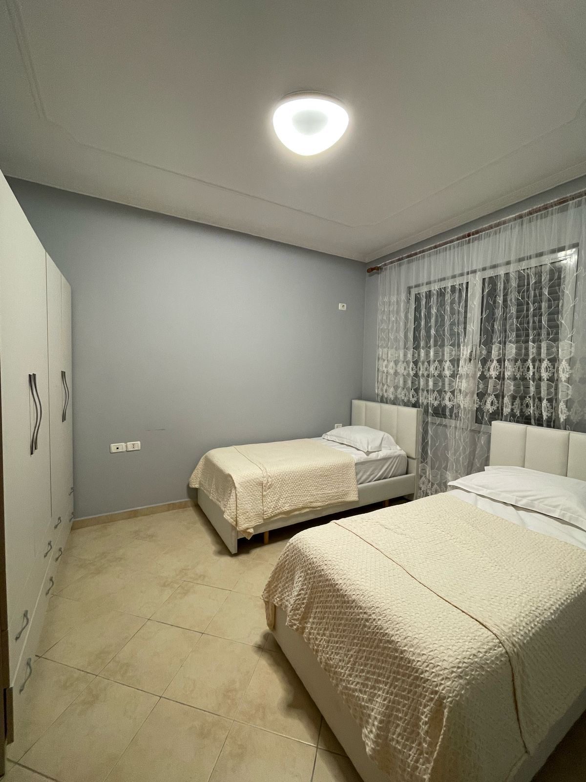 Apartament 2+1 per qera, te Residenca Kodra Diellit, Tirane.