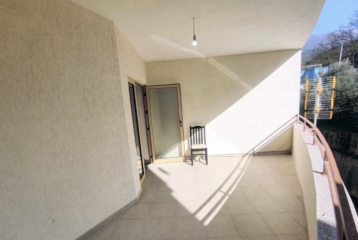 Apartament 2+1 per shitje, ne Fresk, Tirane.