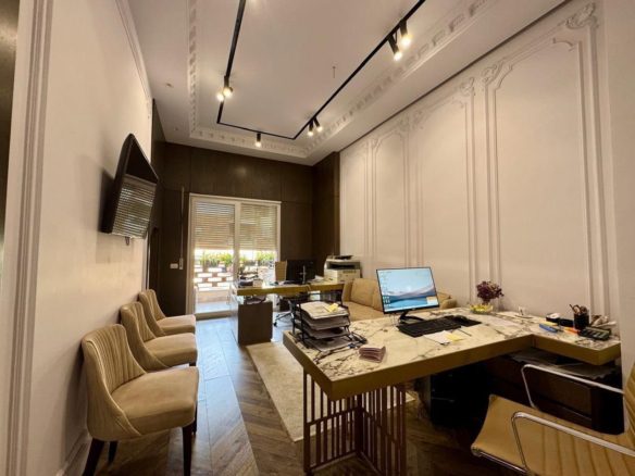 Zyre e investuar per qera, Golden Park Residence, Tirane.