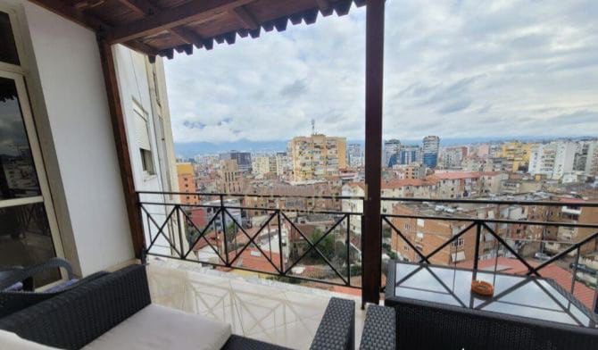 Apartament 2+1 per qera, te rruga e Barrikadave, Tirane.