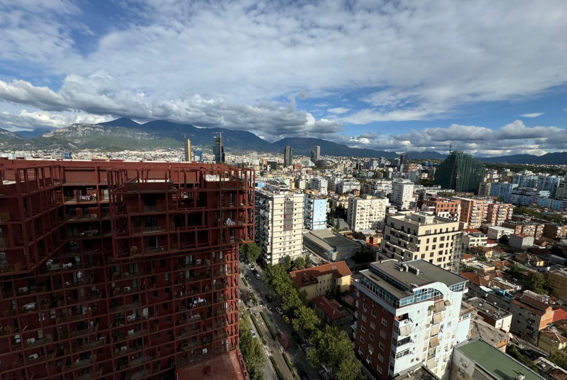 Apartament 3+1 per shitje, te Garden Building, Tirane.