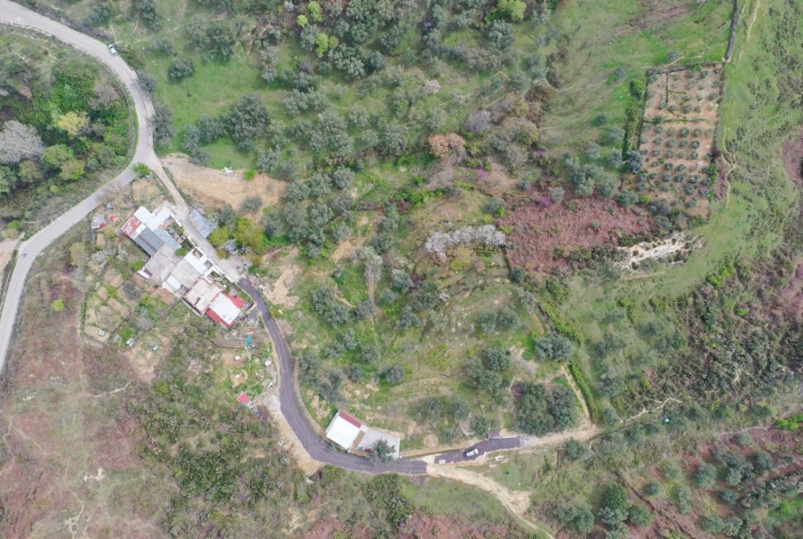 Toke 4100 m2 per shitje, ne Mjull-Bathore, Tirane.