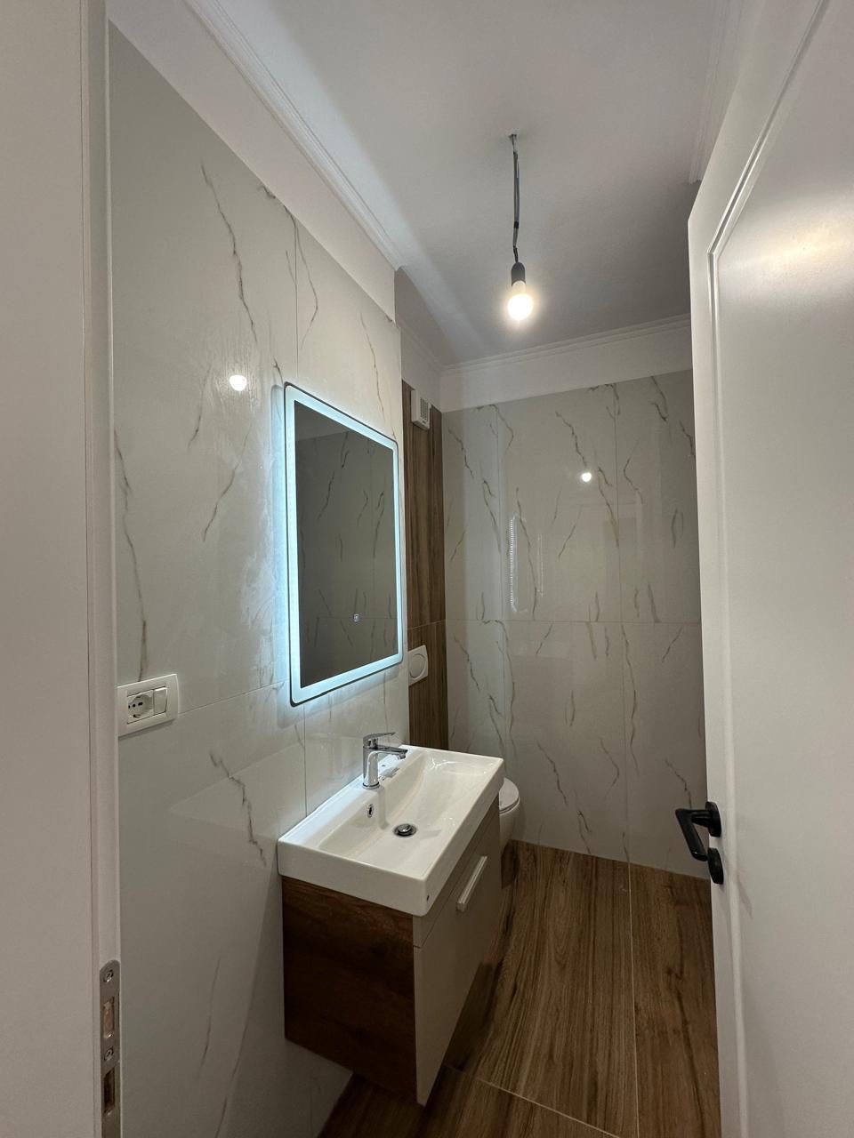 Apartament 1+1 per shitje, te Prokuroria, Tirane.