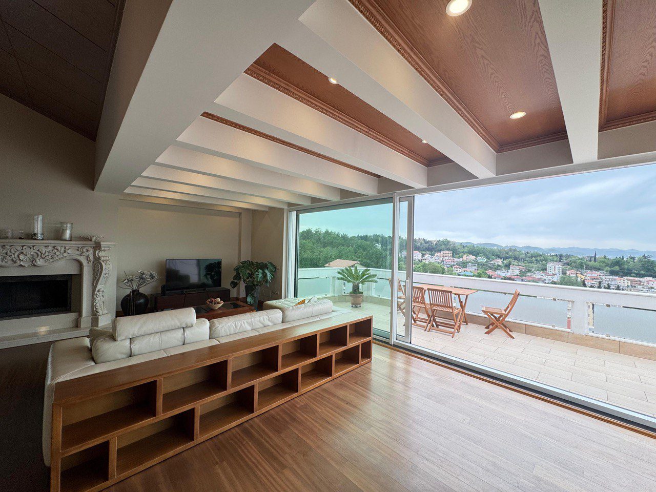 Penthouse per qera, te Vilat Amerikane, Tirane.
