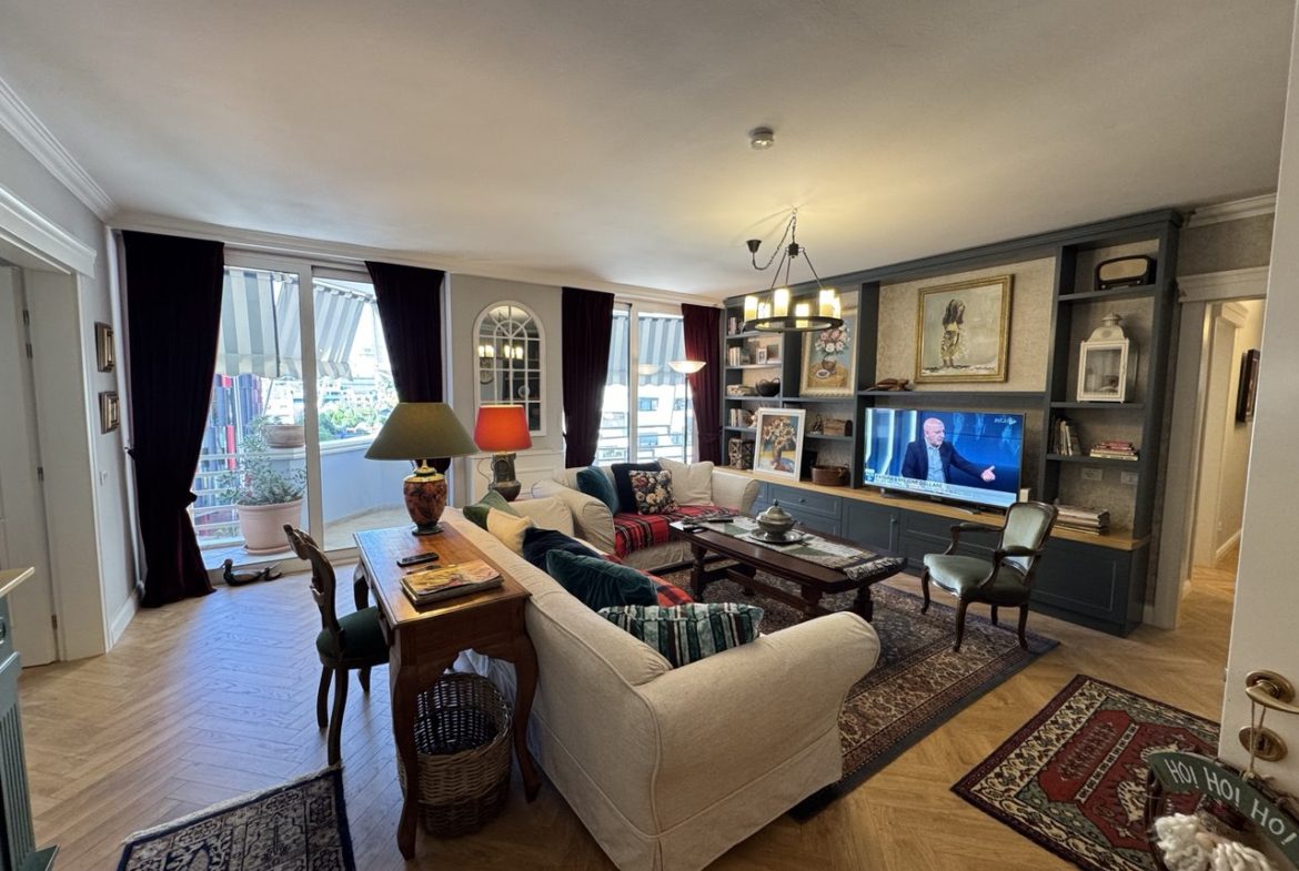 Apartament 2+1 per qera, prane Air Albania Stadium, Tirane.