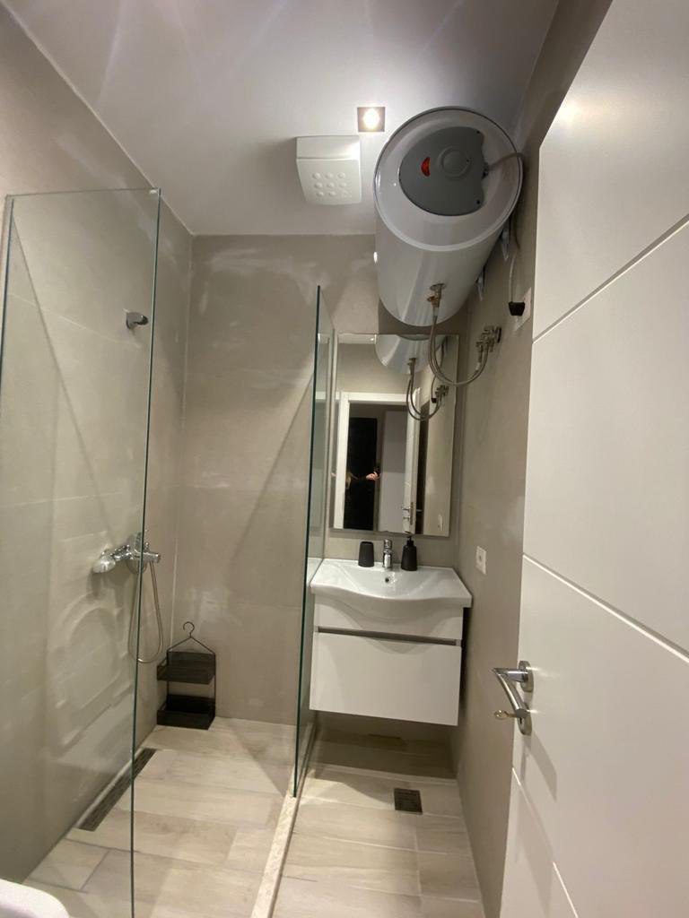Apartament 2+1 per qera, te 21 Dhjetori, Tirane.