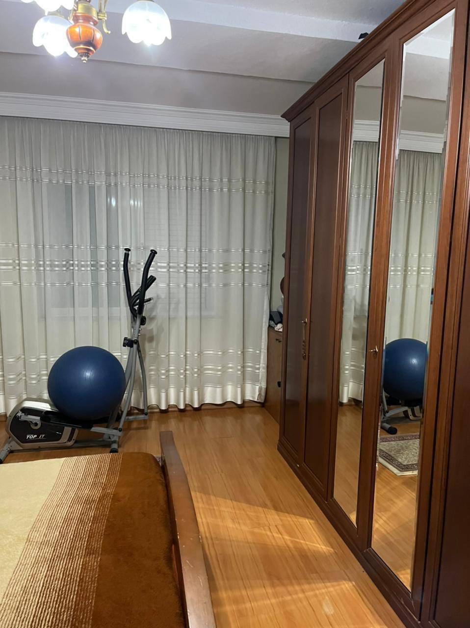 Apartament 2+1 per qera, prane rruges se Kosovareve, Tirane.