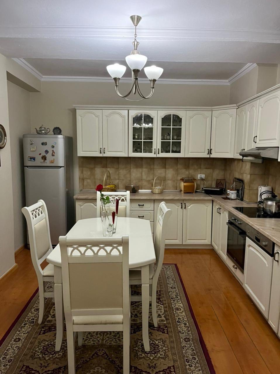 Apartament 2+1 per qera, prane rruges se Kosovareve, Tirane.