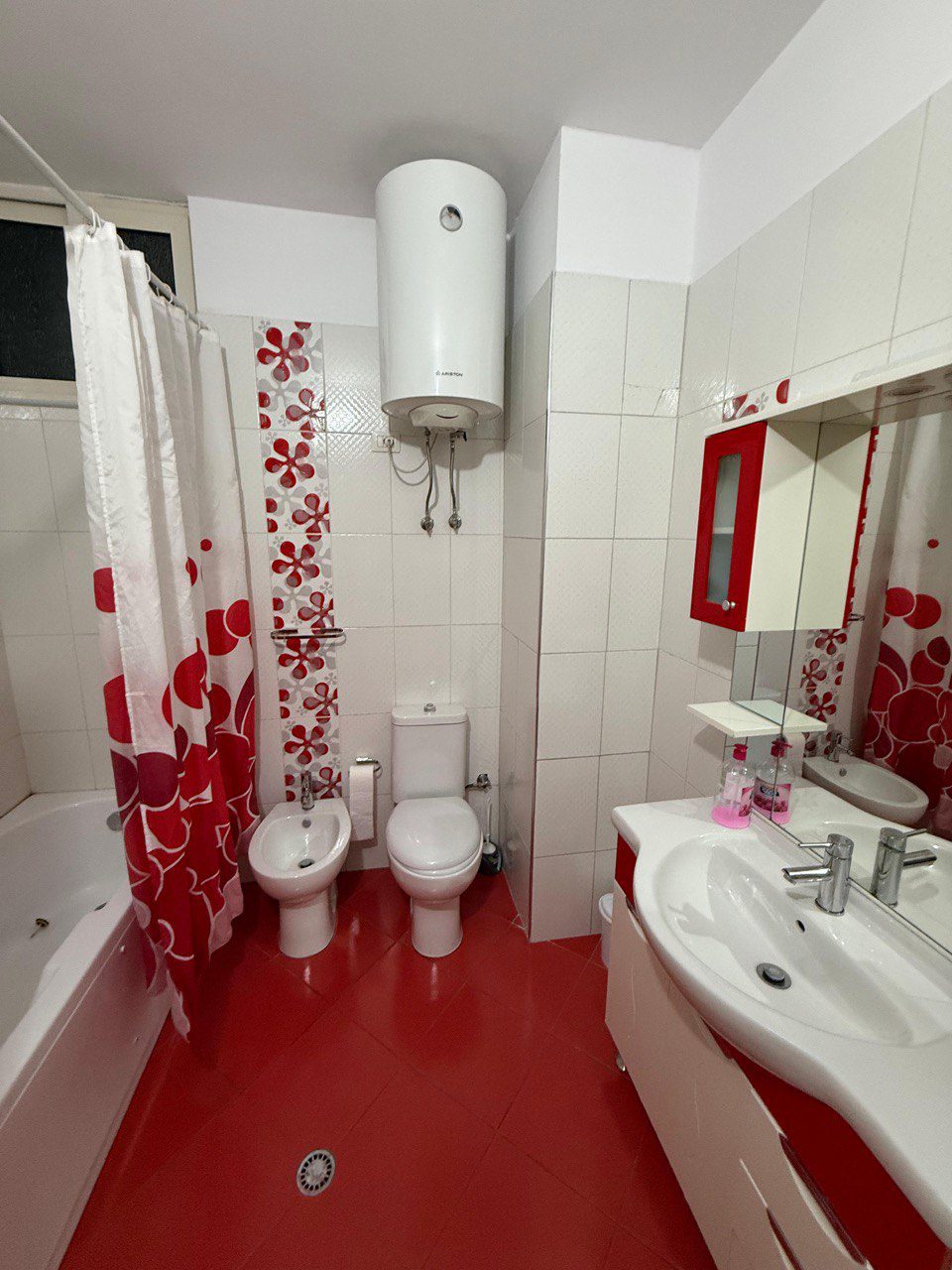 Apartament 2+1 per qera, ne Don Bosko, Tirane.