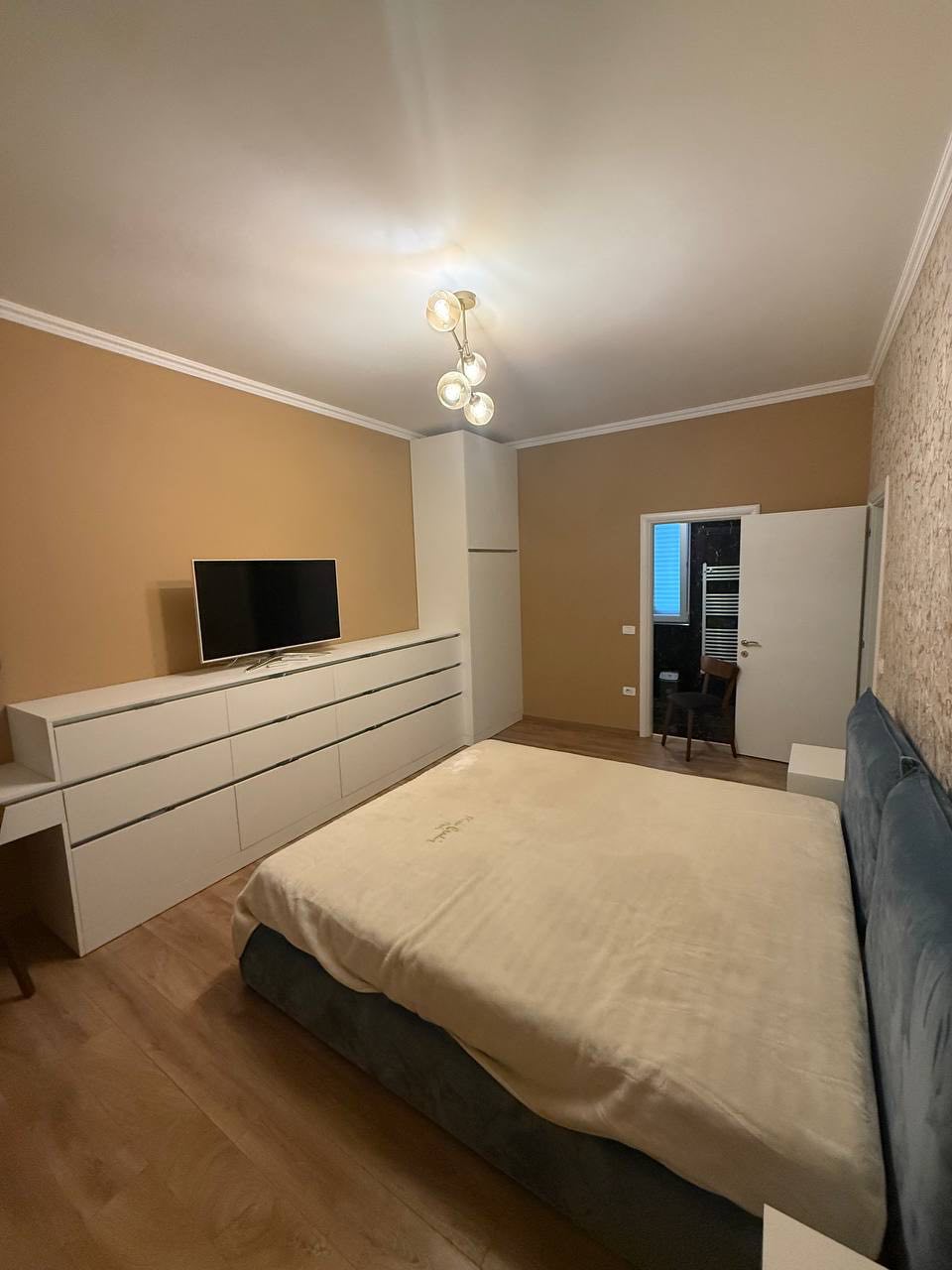 Apartament 2+1&post parkimi, prane Spitalit Amerikan 3, Tirane.