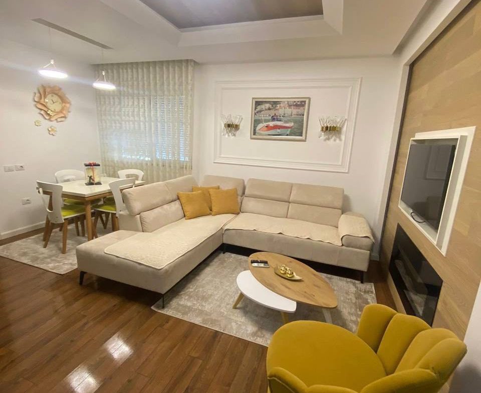 Apartament 2+1 ne shitje, Liqeni i Thate, Tirane.