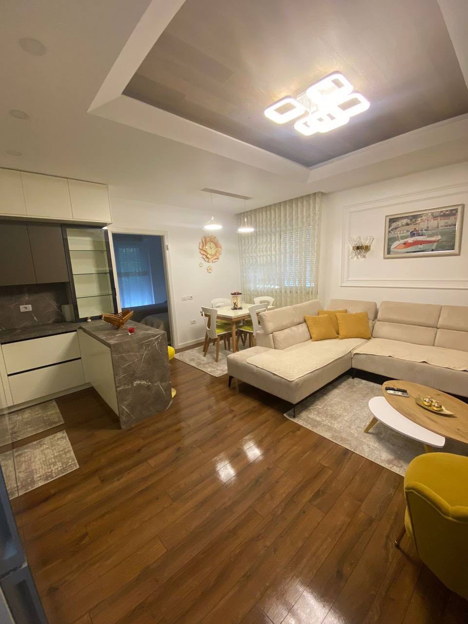 Apartament 2+1 ne shitje, Liqeni i Thate, Tirane.