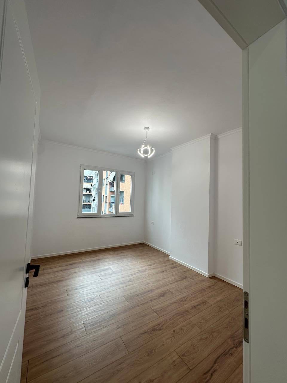 Apartament 2+1 per shitje, ne Astir, Tirane.
