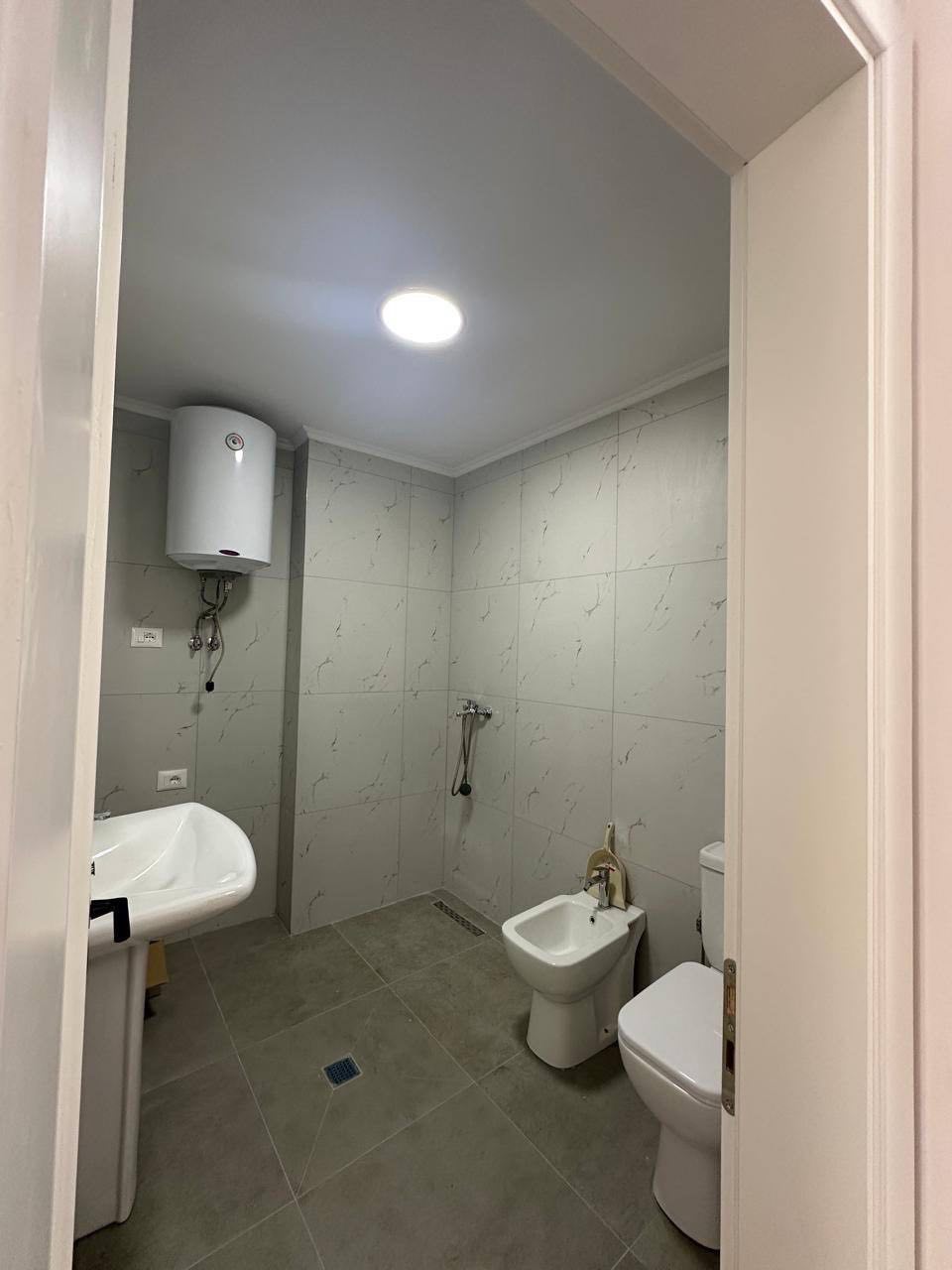 Apartament 2+1 per shitje, ne Astir, Tirane.
