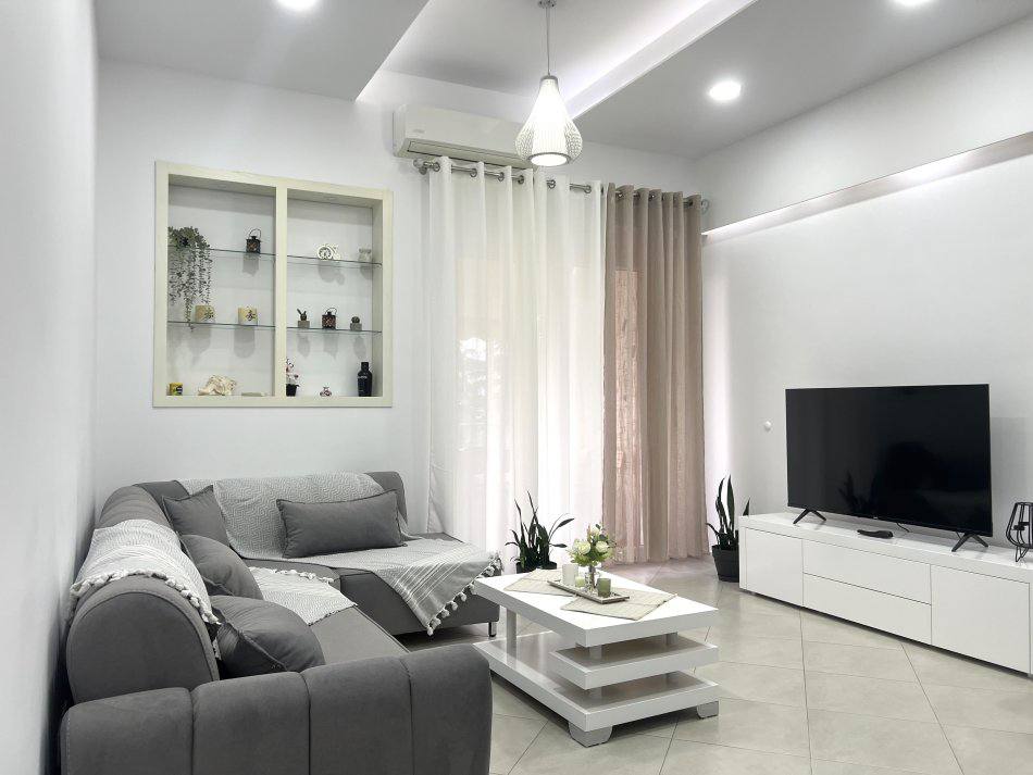 Apartament 1+1 per qera, te Kopshti Botanik, Tirane.