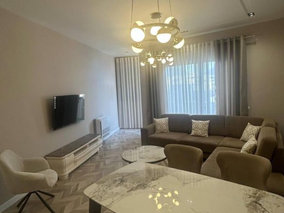 Apartament 2+1 per qera, ne Qender, Tirane.