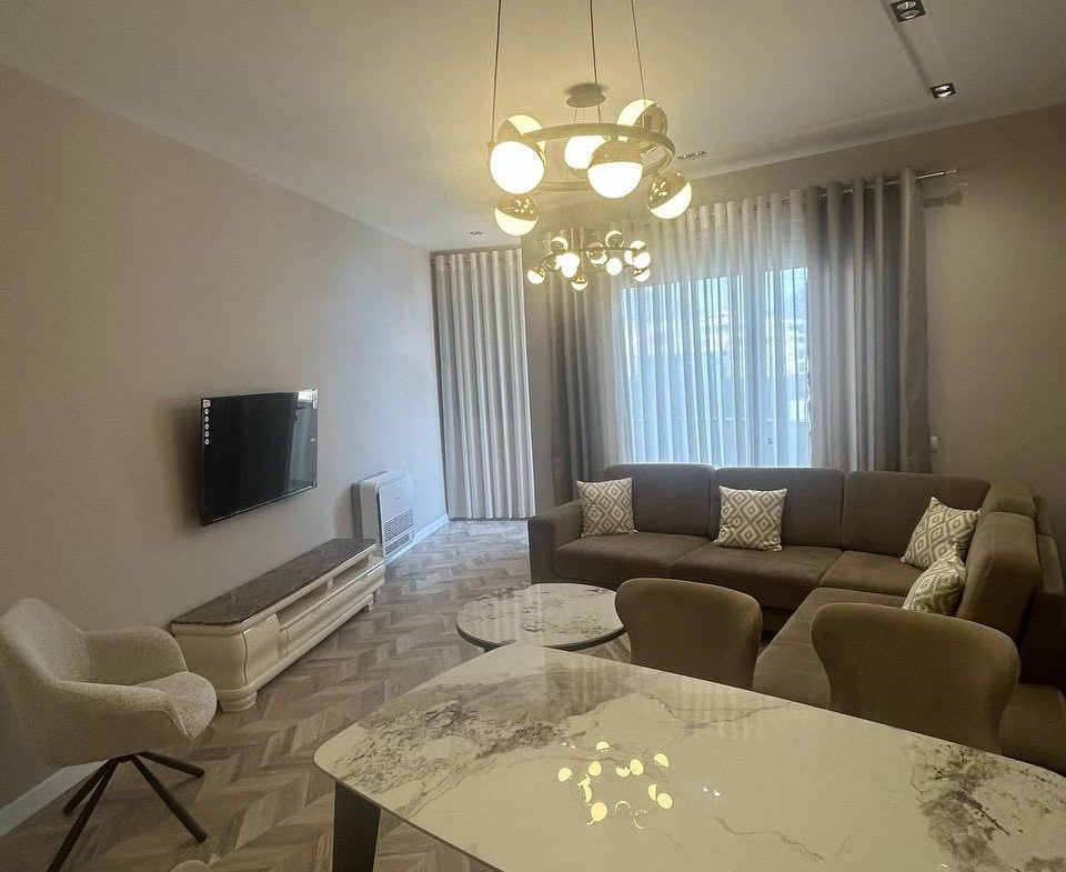 Apartament 2+1 per qera, ne Qender, Tirane.