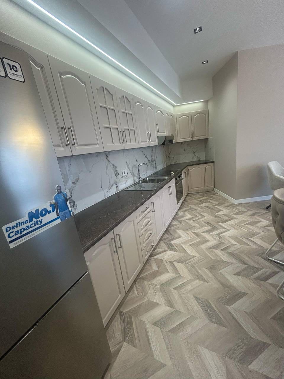 Apartament 2+1 per qera, ne Qender, Tirane.