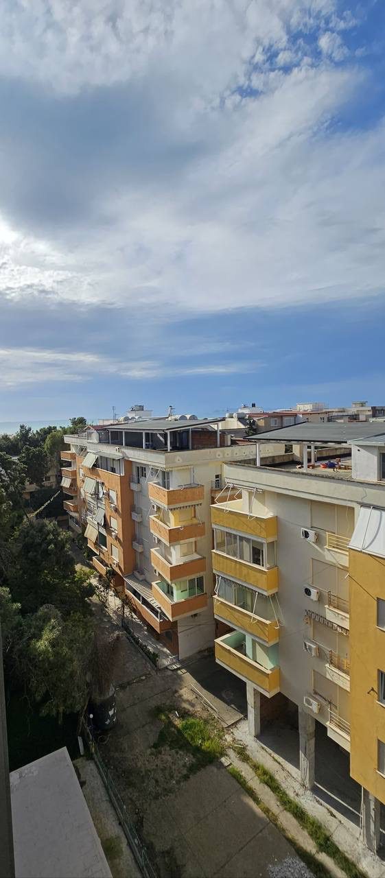 Apartament 2+1 per shitje, ne Golem, Durres.